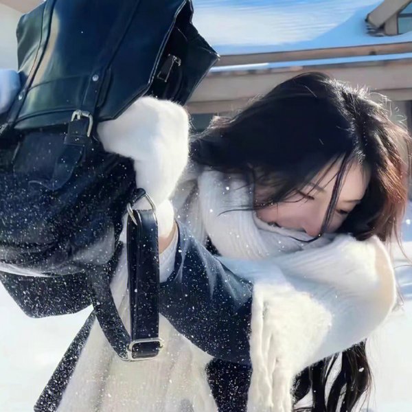 背带短裤丧尸来袭